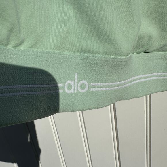 Alo Yoga Airbrush Better Together Bra Spearmint Green Size XS EUC Double Layer - Picture 12 of 15